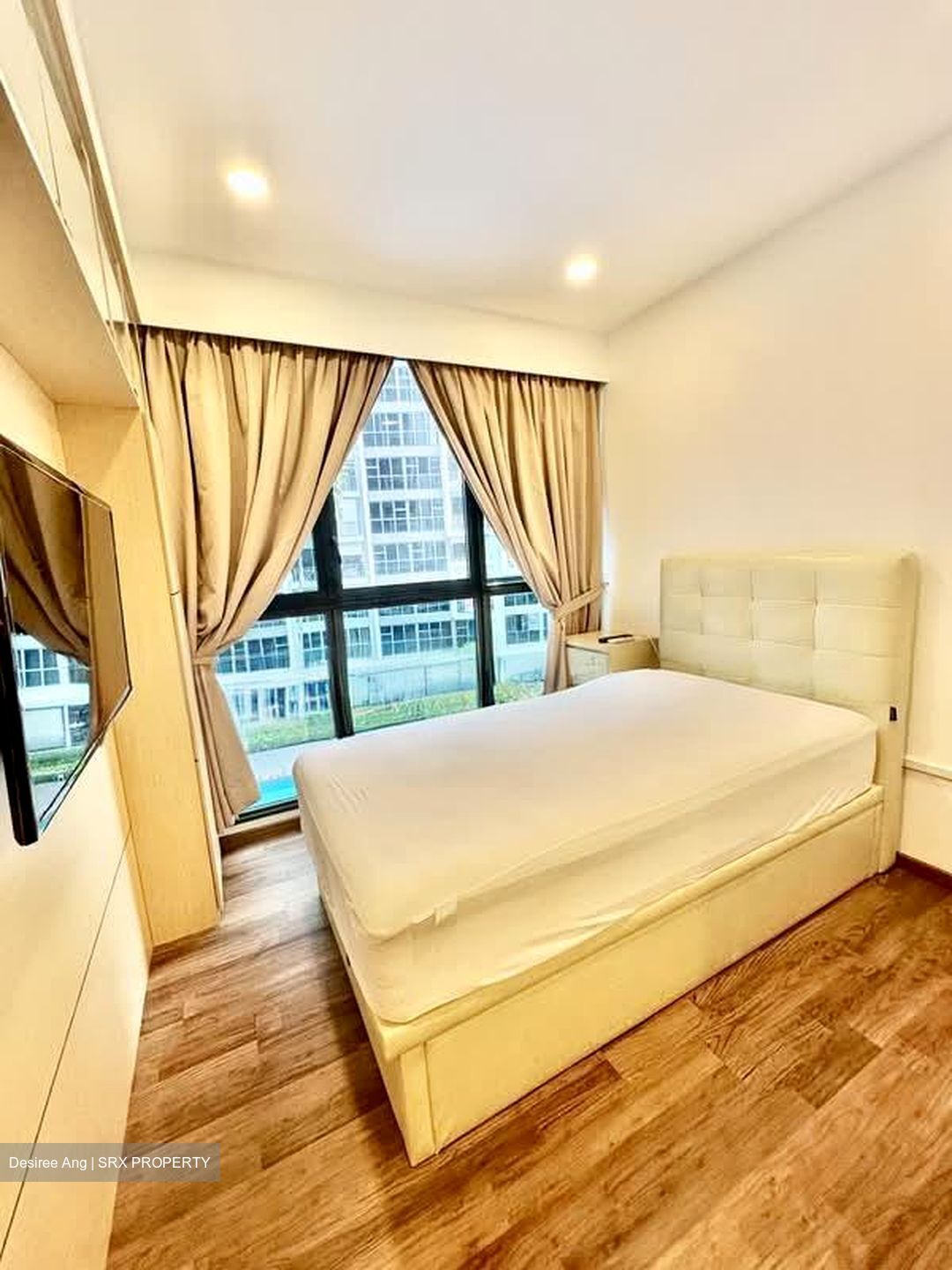 Prive (D19), Condominium #597373461
